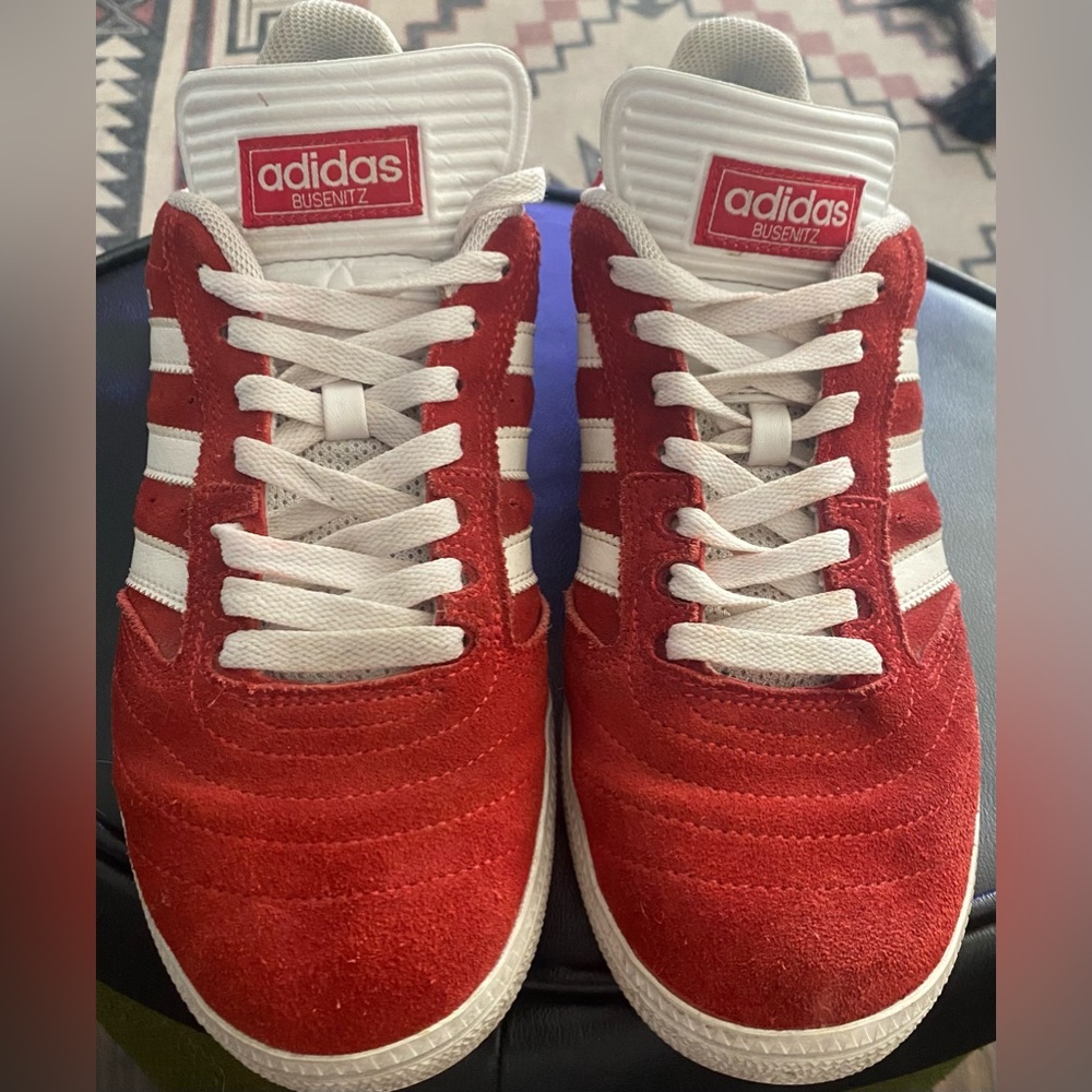 Adidas buenitz red